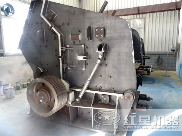 反擊式破碎機(jī) 反擊式破碎機(jī)