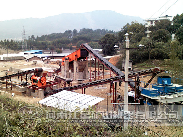 制砂生產線現(xiàn)場 制砂生產線現(xiàn)場