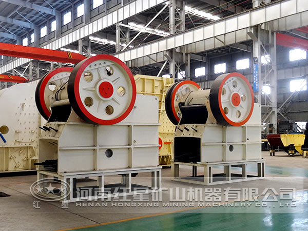 顎式破碎機(jī)生產(chǎn)車間 顎式破碎機(jī)生產(chǎn)車間