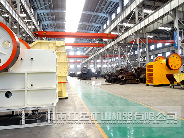 顎式破碎機(jī)生產(chǎn)車間 顎式破碎機(jī)生產(chǎn)車間