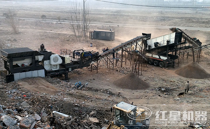 小型車載式碎石機生產現場 小型車載式碎石機生產現場