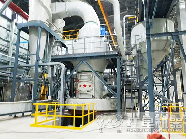 雷蒙磨粉機作業(yè)現(xiàn)場 雷蒙磨粉機作業(yè)現(xiàn)場