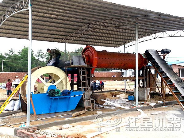 小型球磨機(jī)作業(yè)現(xiàn)場(chǎng) 小型球磨機(jī)作業(yè)現(xiàn)場(chǎng)