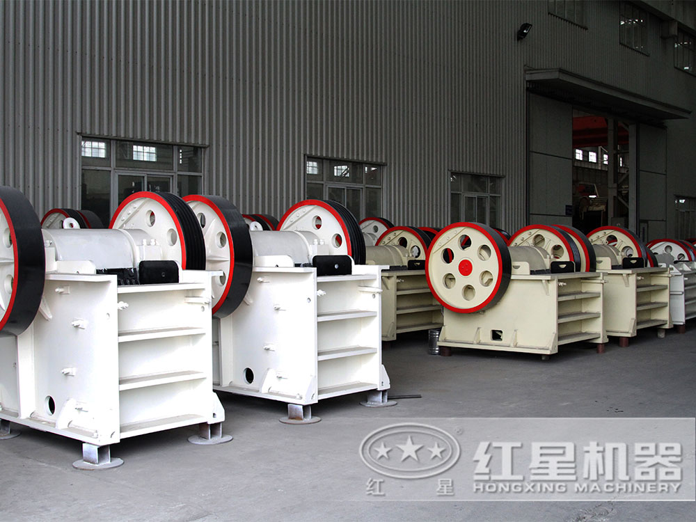 時產(chǎn)200噸顎式石子機 時產(chǎn)200噸顎式石子機