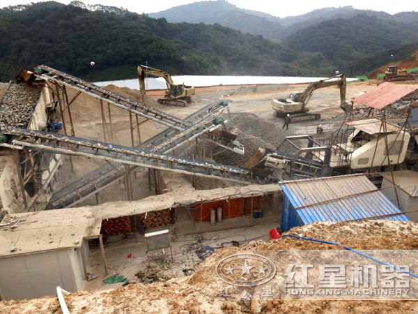 正在作業的車載移動打沙機 正在作業的車載移動打沙機