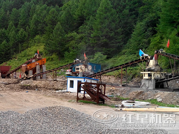 日產100噸制砂現場 日產100噸制砂現場