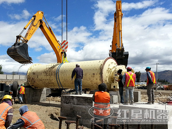 棒磨機(jī)安裝現(xiàn)場 棒磨機(jī)安裝現(xiàn)場