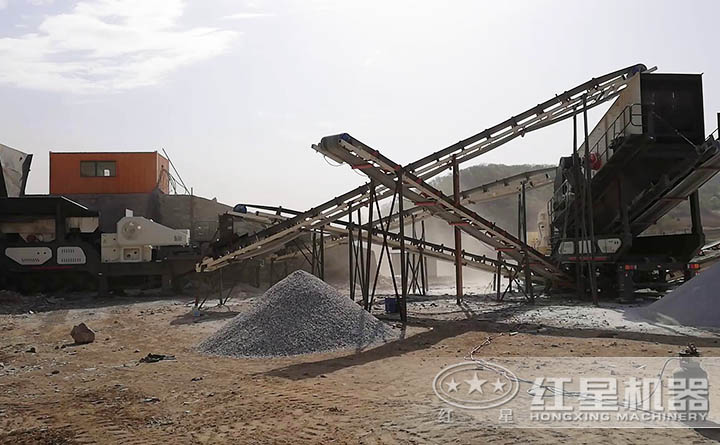 山西時產(chǎn)500噸輪胎破碎機(jī)客戶現(xiàn)場 山西時產(chǎn)500噸輪胎破碎機(jī)客戶現(xiàn)場