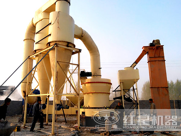 室外磨粉現場 室外磨粉現場