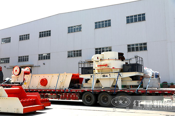 人造沙機(jī)器發(fā)貨現(xiàn)場(chǎng) 人造沙機(jī)器發(fā)貨現(xiàn)場(chǎng)