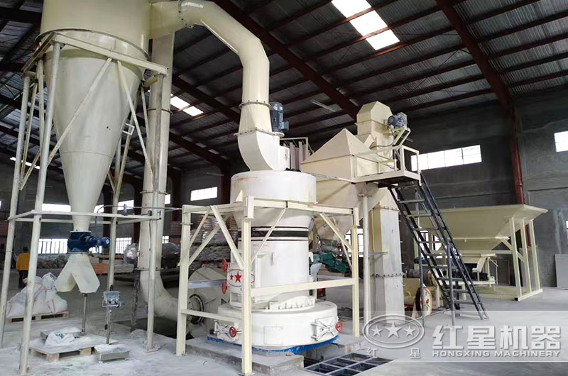 雷蒙磨粉機(jī)客戶(hù)生產(chǎn)現(xiàn)場(chǎng) 雷蒙磨粉機(jī)客戶(hù)生產(chǎn)現(xiàn)場(chǎng)