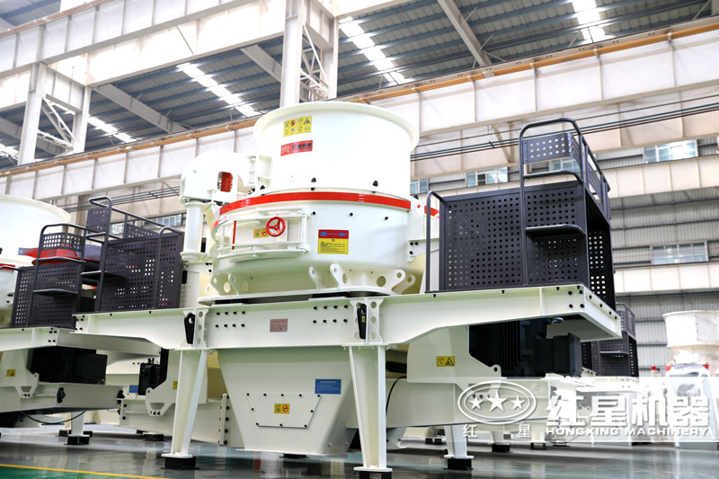 青石制砂機(jī) 青石制砂機(jī)