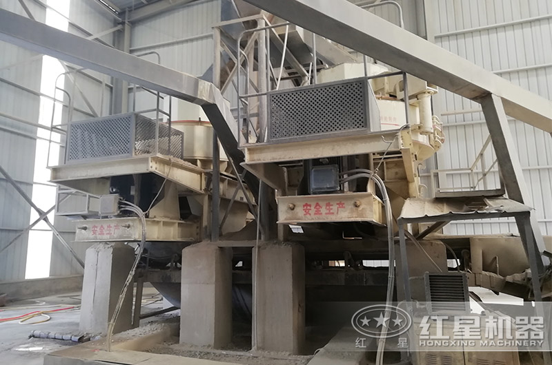 石頭碎砂加工現場 石頭碎砂加工現場