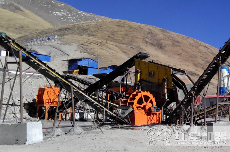 洗砂機(jī)現(xiàn)場(chǎng) 洗砂機(jī)現(xiàn)場(chǎng)